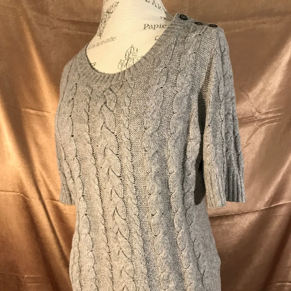 Banana Republic short sleeve cable knit sweater Sz M